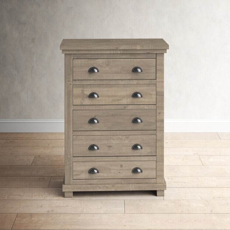 Wolferstorn 5 - Drawer Dresser