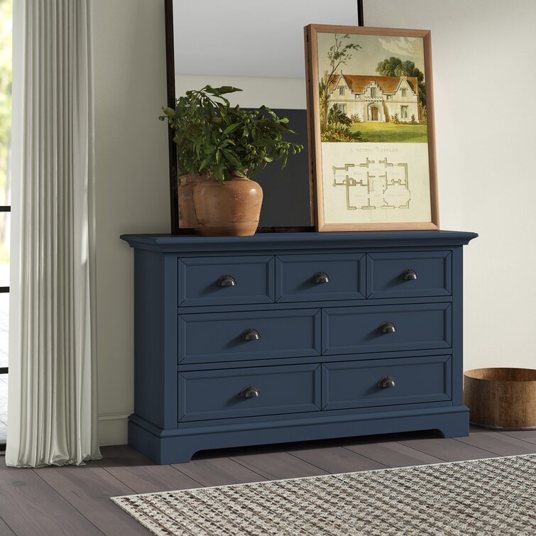 Alicea 7 - Drawer Dresser