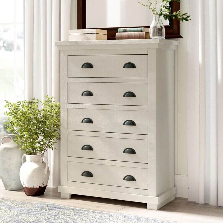 Wolferstorn 5 - Drawer Dresser