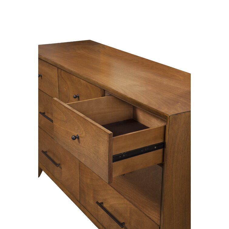 William 7 - Drawer Dresser